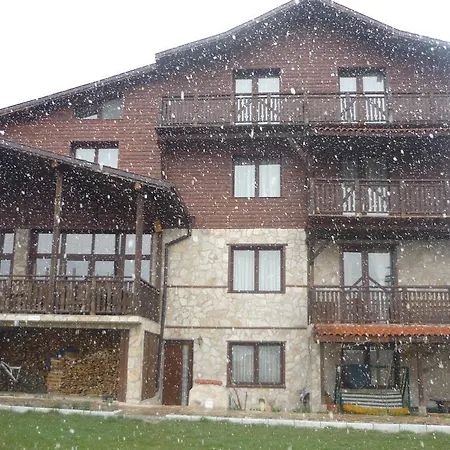 Ognyanovata Guest house *