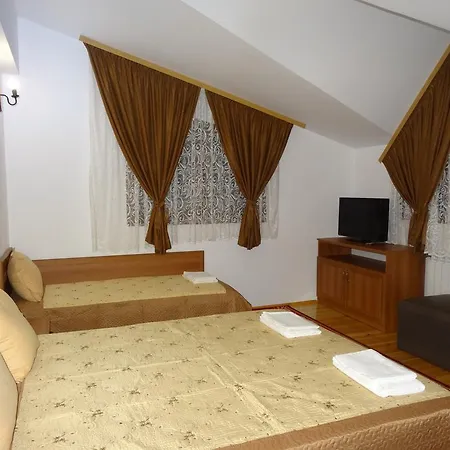 Ognyanovata Maison d'hôtes Dobărsko